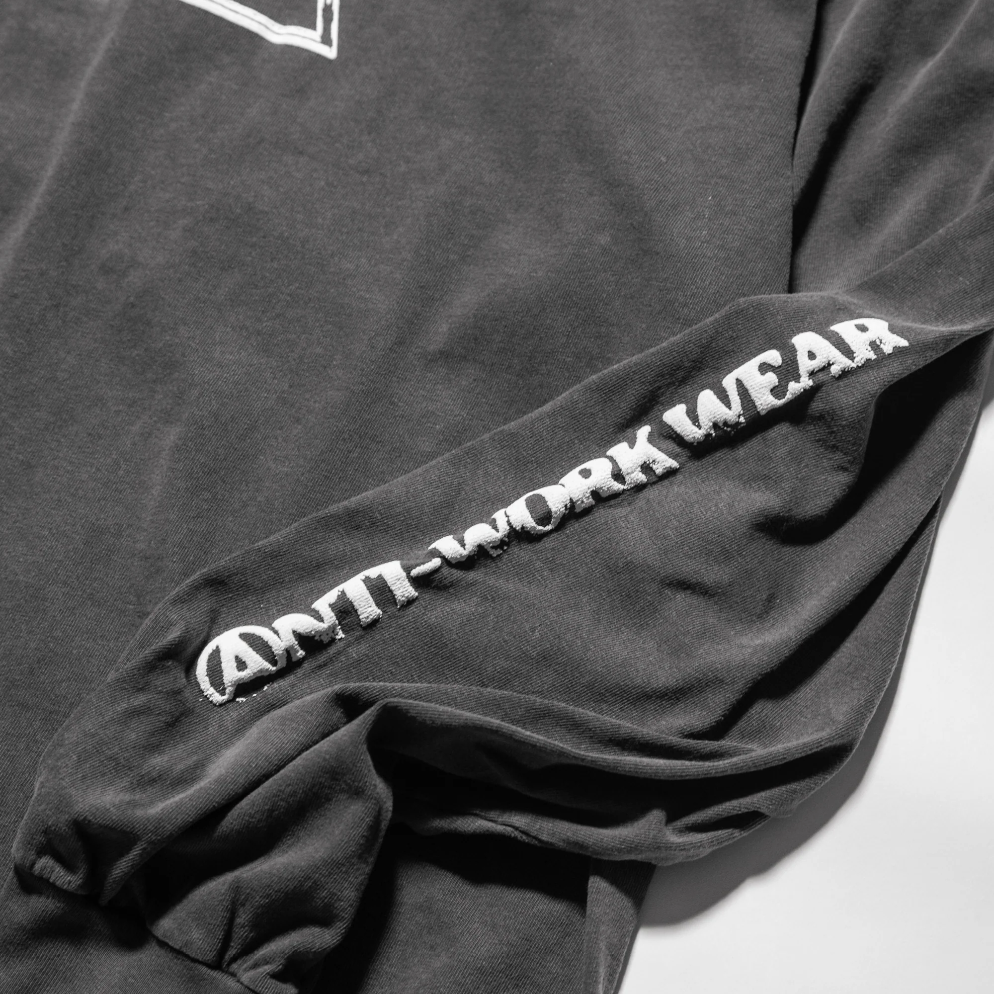 ANTIWORK L/S - VINTAGE BLACK - Image 3